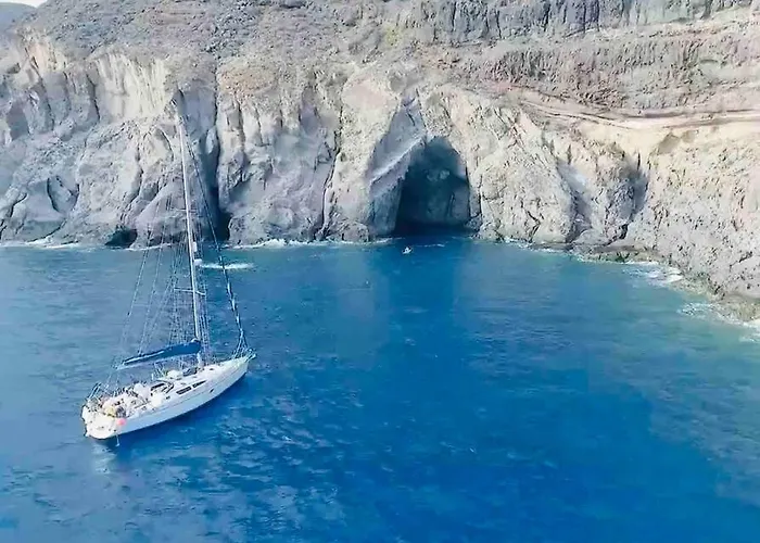 Tekne Brego, Velero Santa Cruz de Tenerife